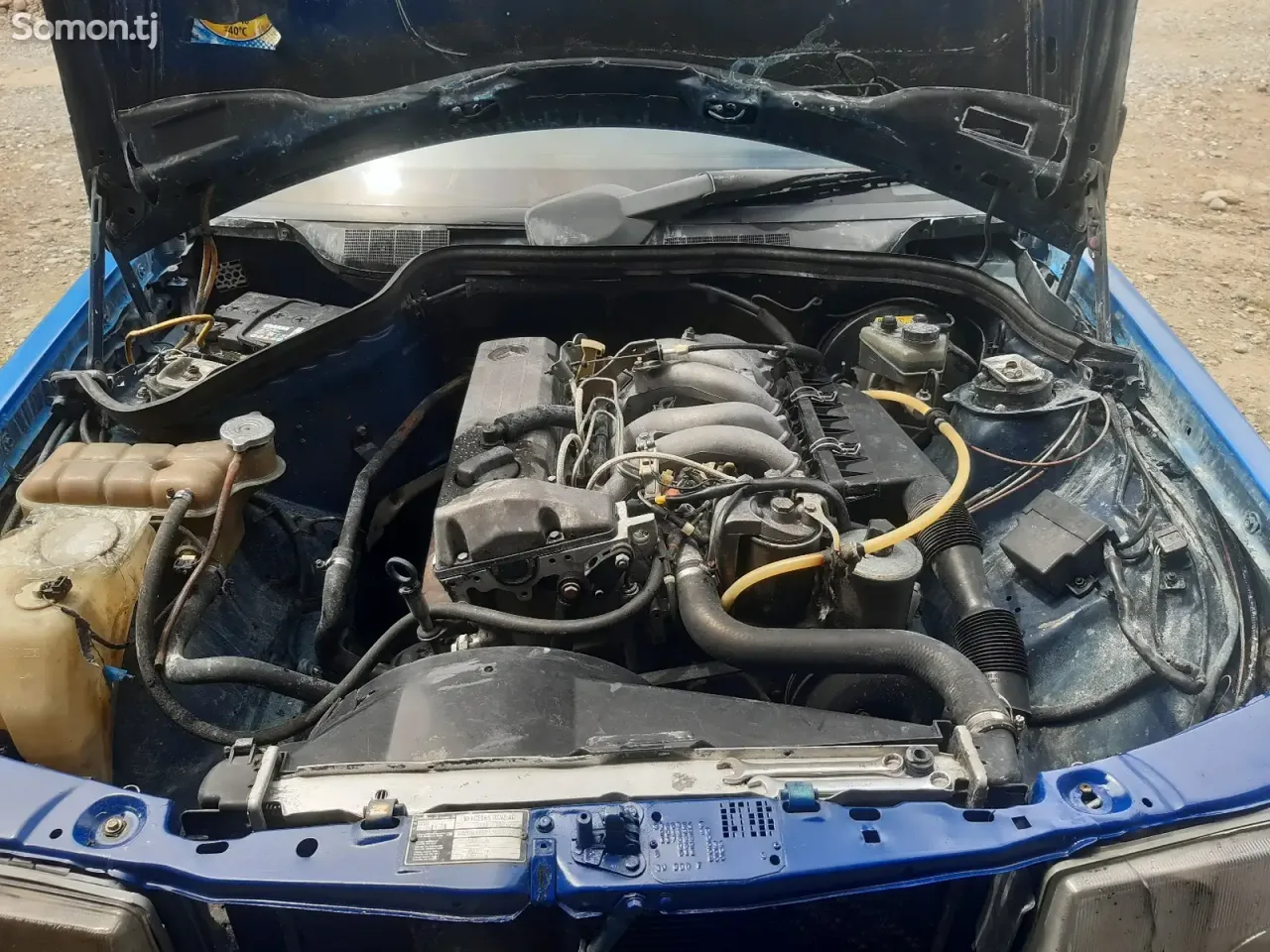 Mercedes-Benz W201 1989 · 2.0 MT