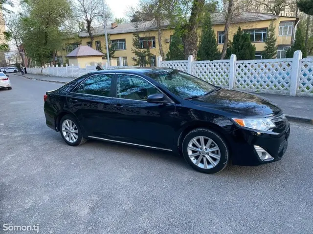Toyota Camry 2014 · 2.5 AT