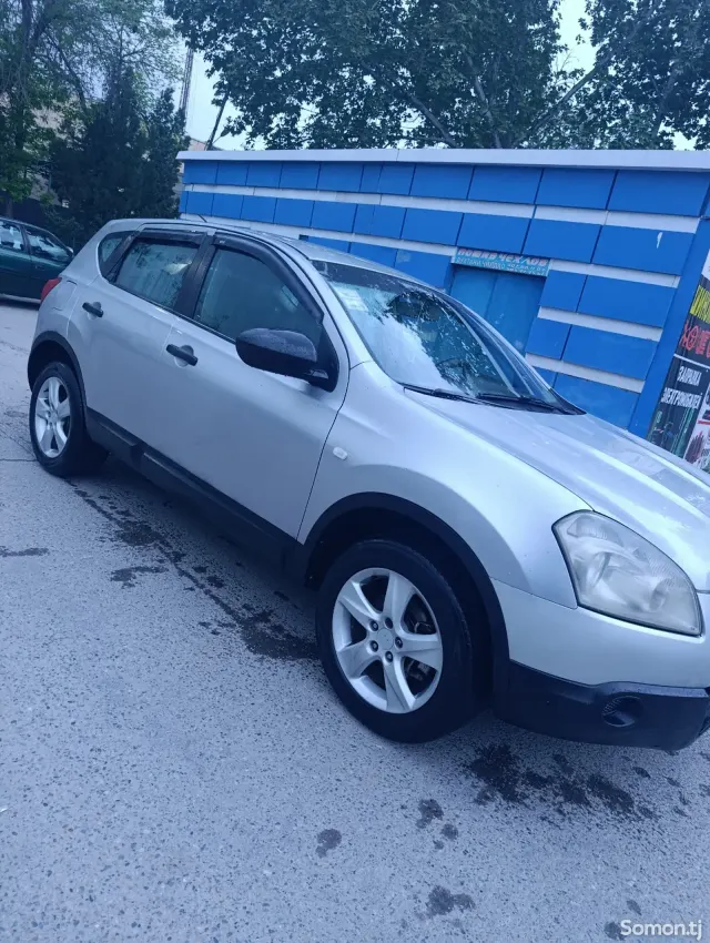 Nissan Qashqai 2008 · 2.0 AT