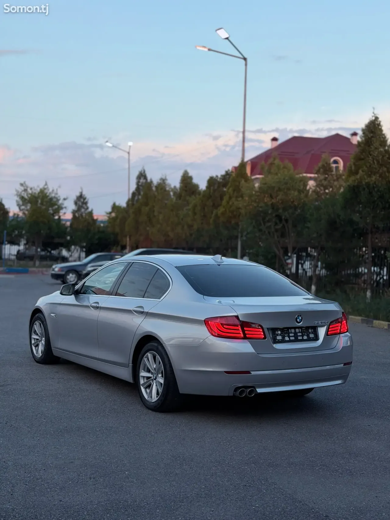 BMW 5 series 2012 · 2.0 AT
