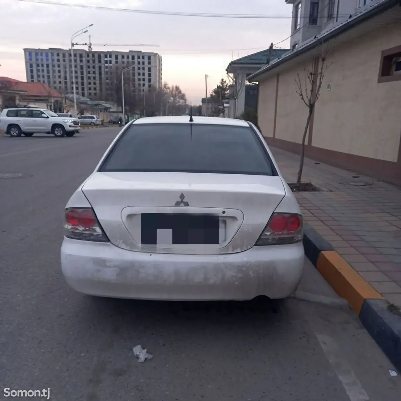 Mitsubishi Lancer 2005 · 1.6 MT