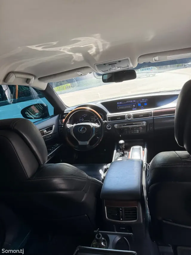 Lexus GS series 2013 · 4.5 AT
