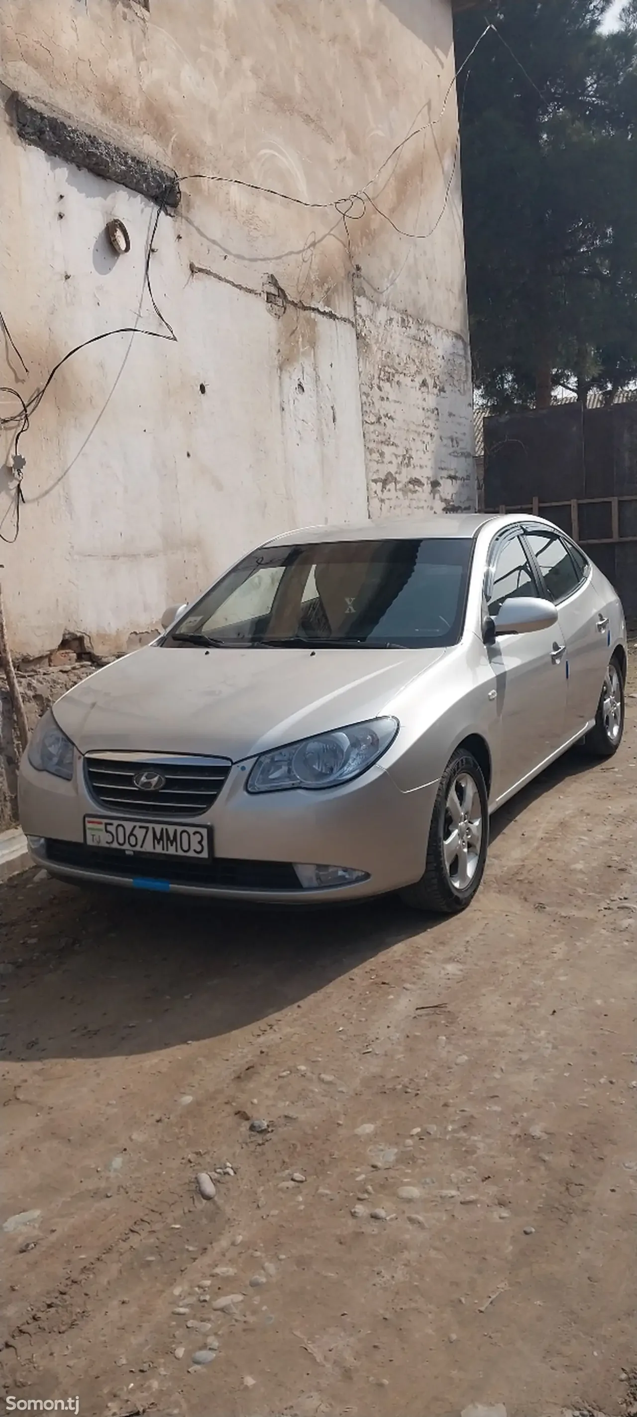 Hyundai Avante 2009 · 1.6 AT
