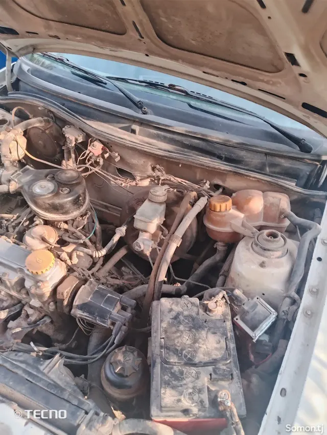 Opel Astra F 1992 · 1.6 MT