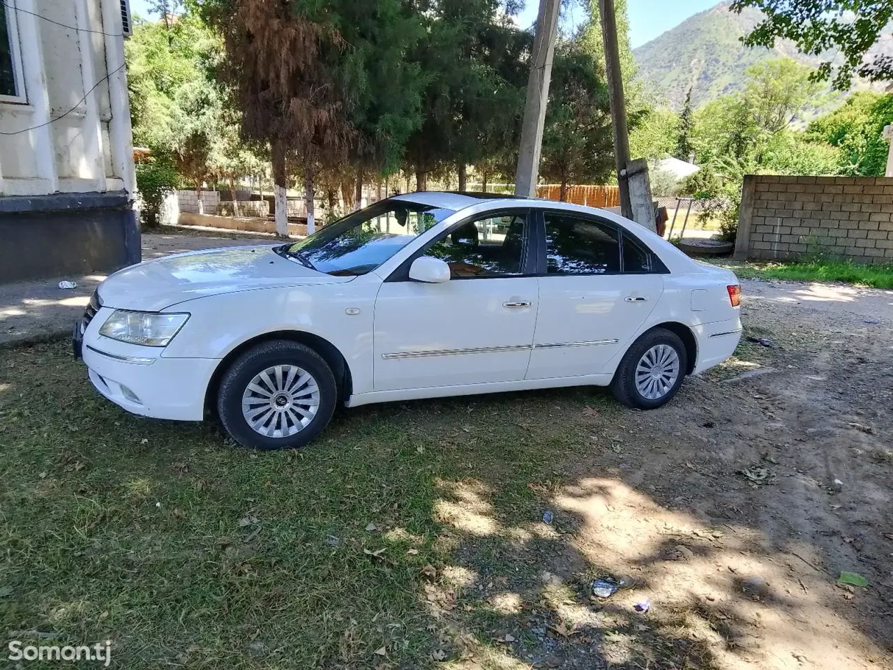 Hyundai Sonata 2009 · 2.0 AT