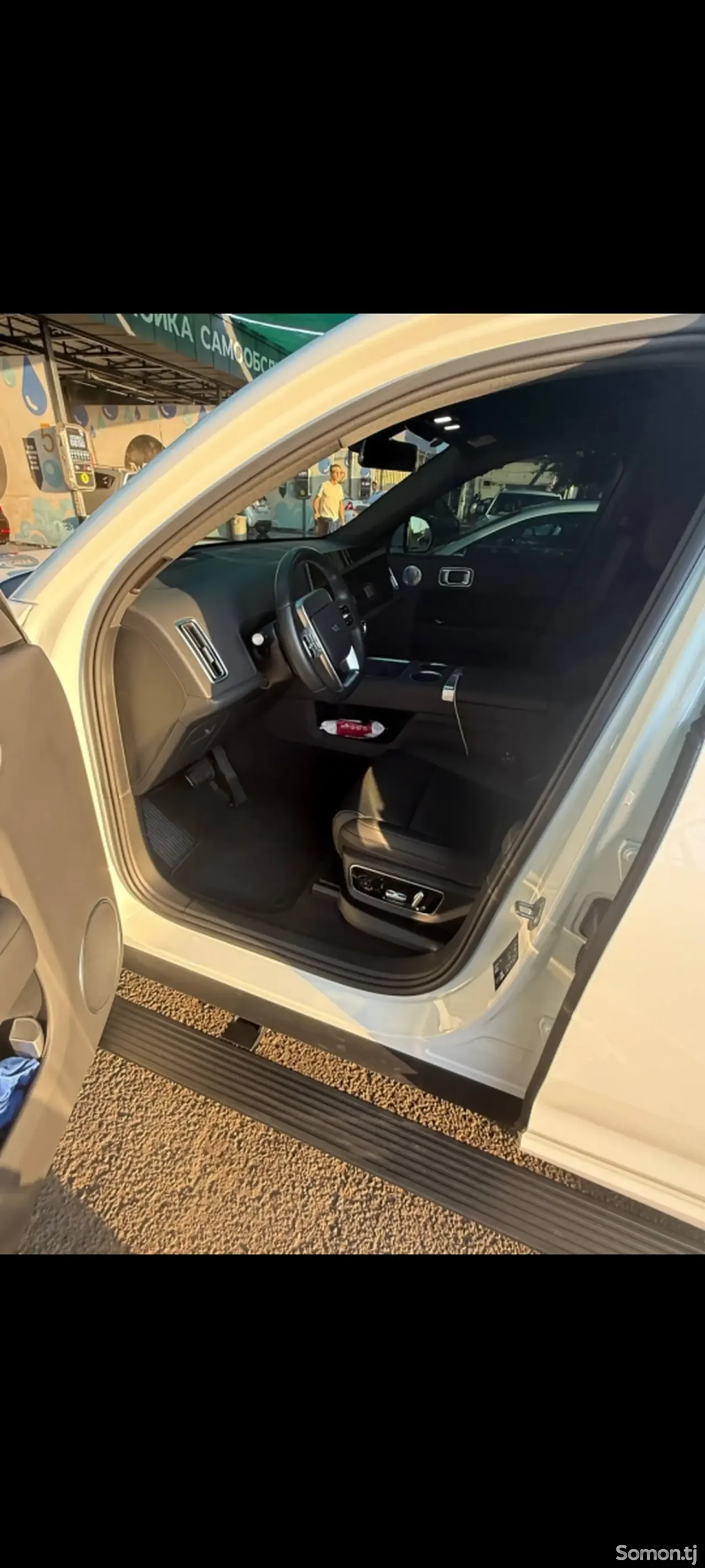 Li Auto (Lixiang) L9 2025 · 4.0 AMT
