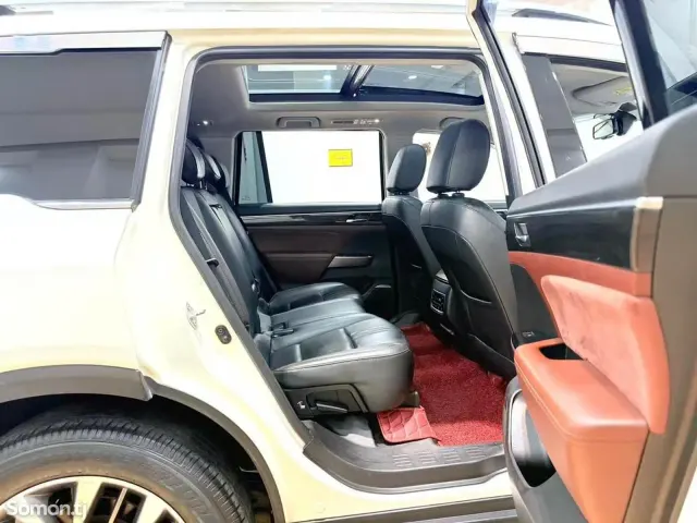 GAC Trumpchi GS8 2017 · 2.0 AT