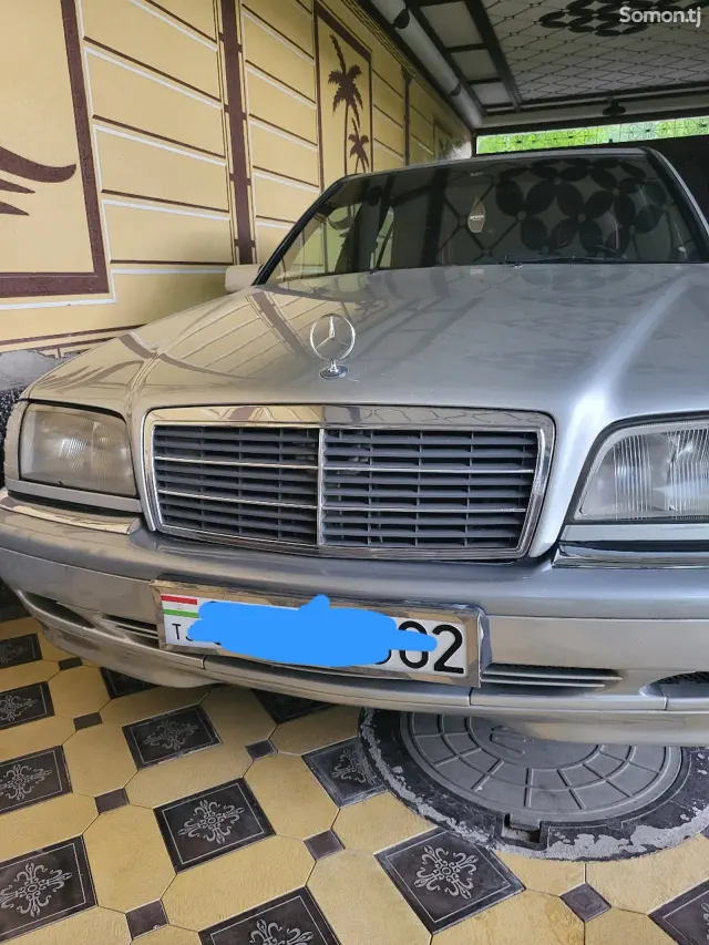 Mercedes-Benz C class 1998 · 2.0 AT