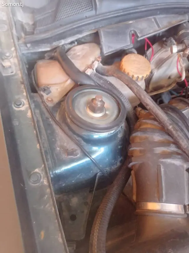 Opel Vectra A 1994 · 1.8 MT