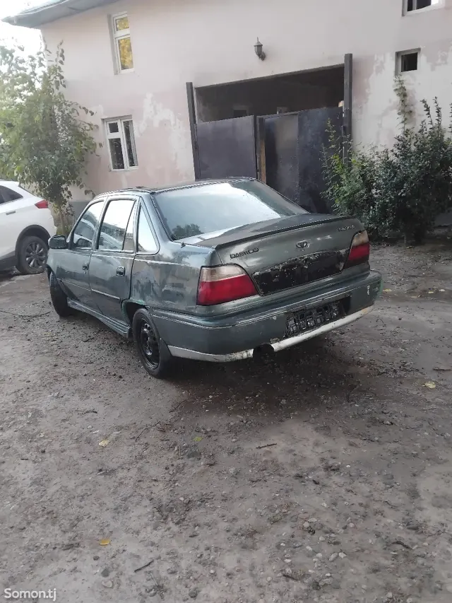 Daewoo Nexia 1994 · 1.6 MT