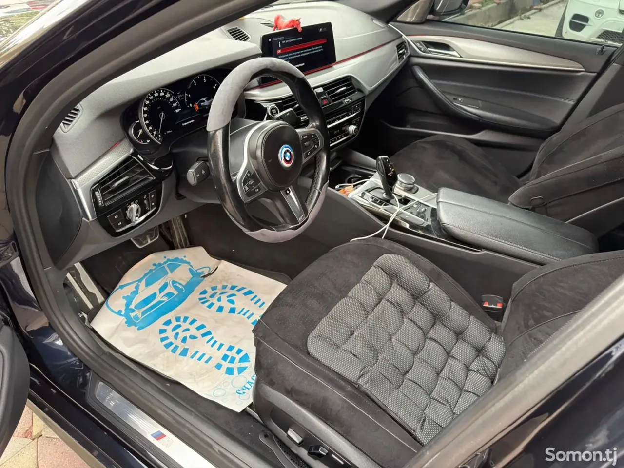 BMW M5 2017 · 2.0 AT