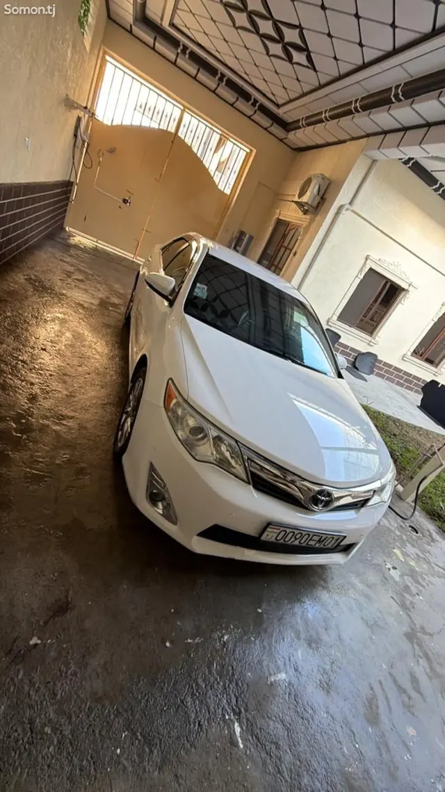 Toyota Camry 2012 · 2.5 AT