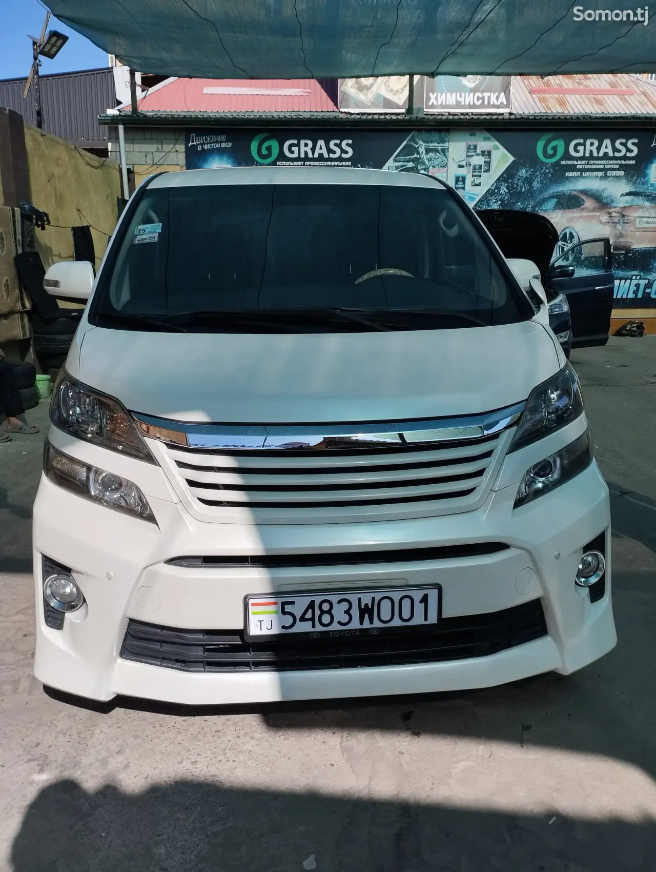 Toyota Vellfire 2014 · 2.4 CVT