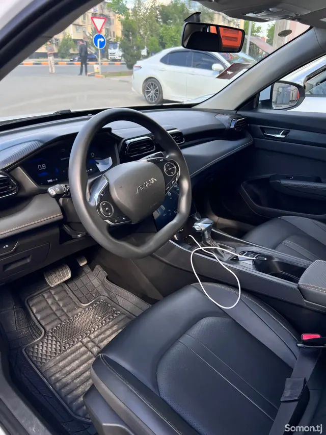 Dongfeng EN 007 2025 · 1.5 AT
