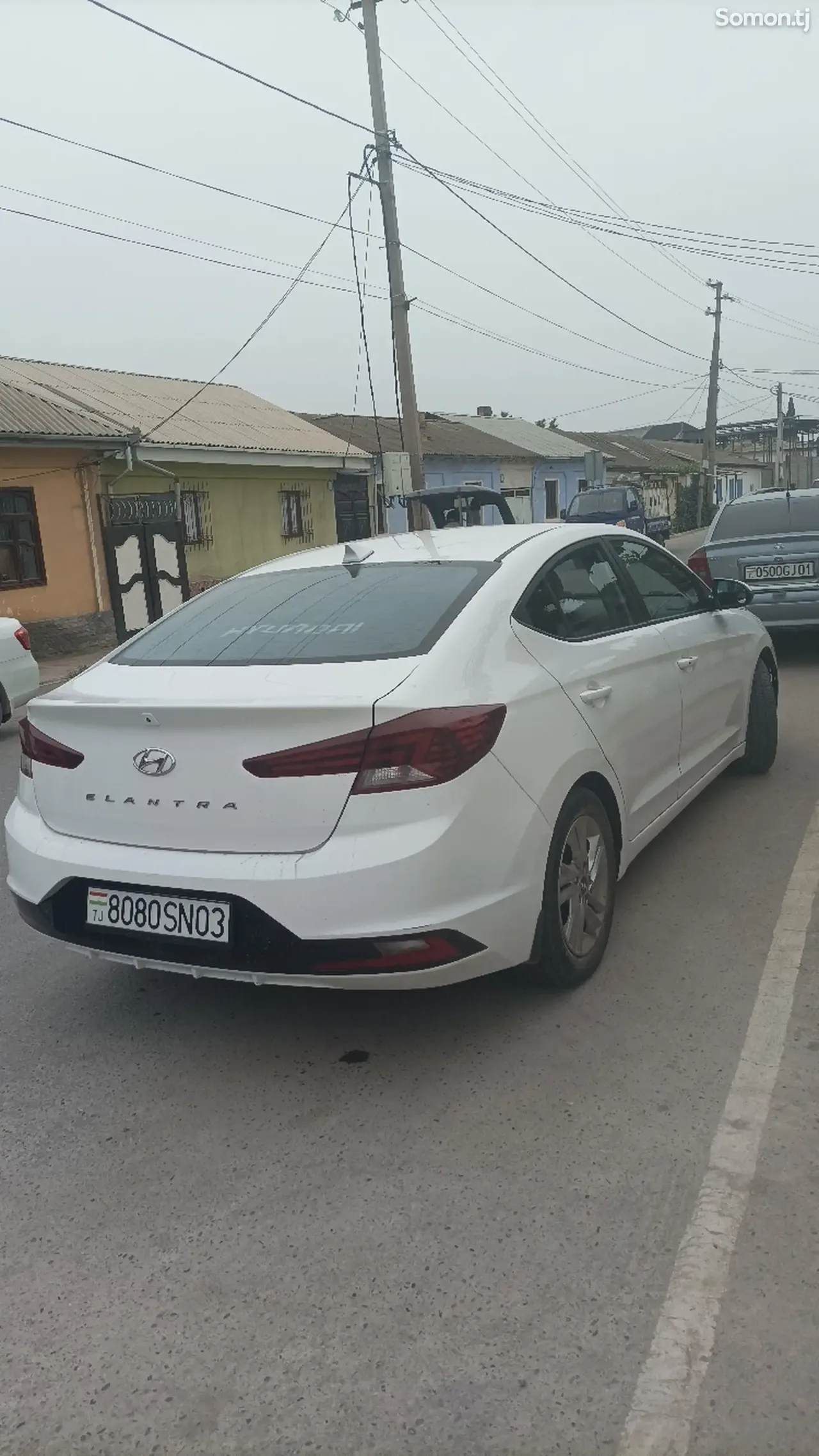 Hyundai Elantra 2019 · 2.0 AT