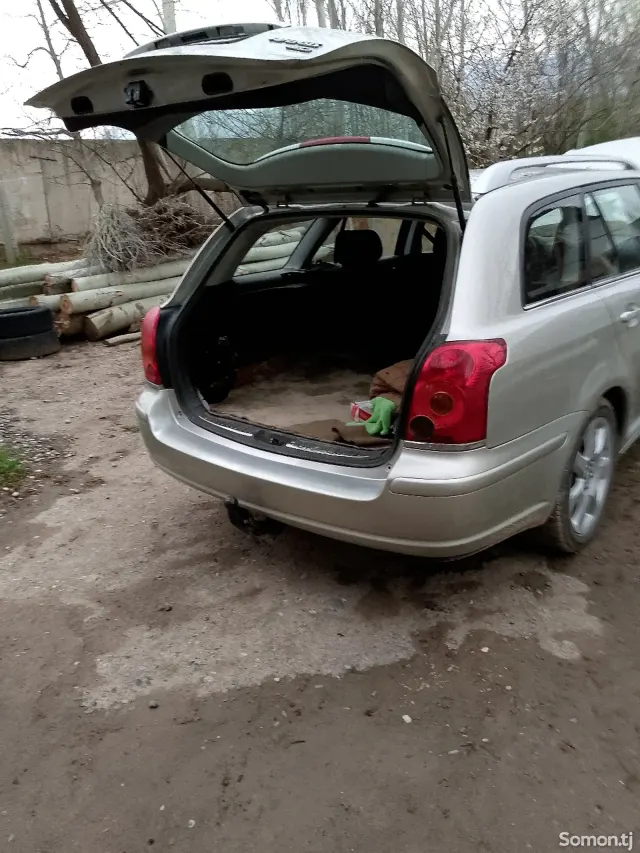 Toyota Avensis 2006 · 2.0 AT