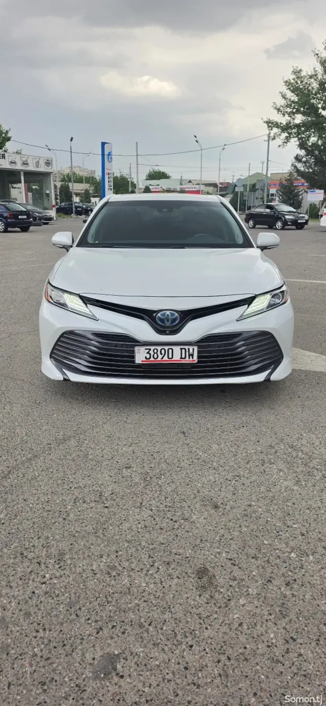 Toyota Camry 2018 · 2.5 AT