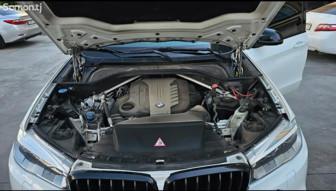 BMW X5 M 2015 · 5.0 AT