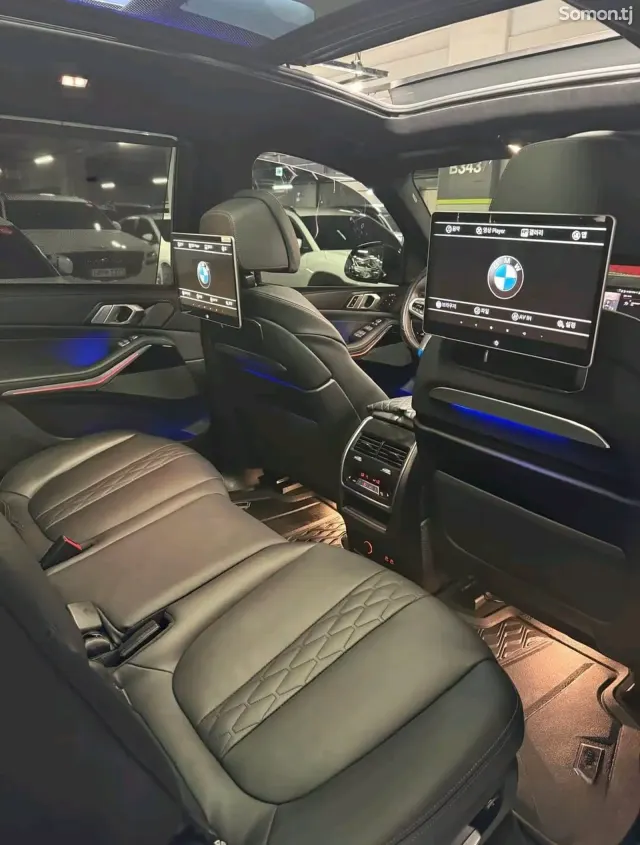 BMW X7 2024 · 3.0 AT