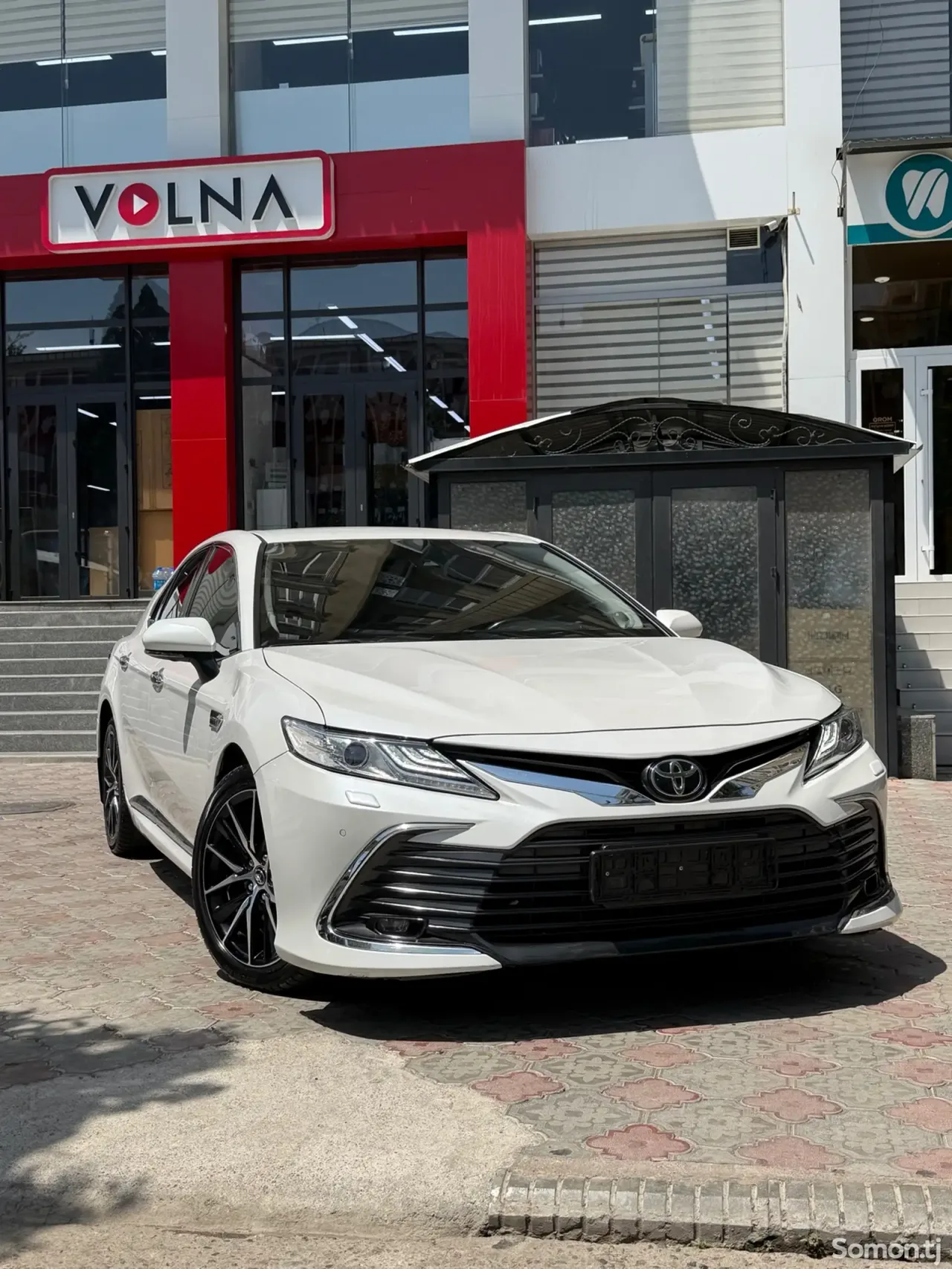 Toyota Camry 2020 · 3.5 AT
