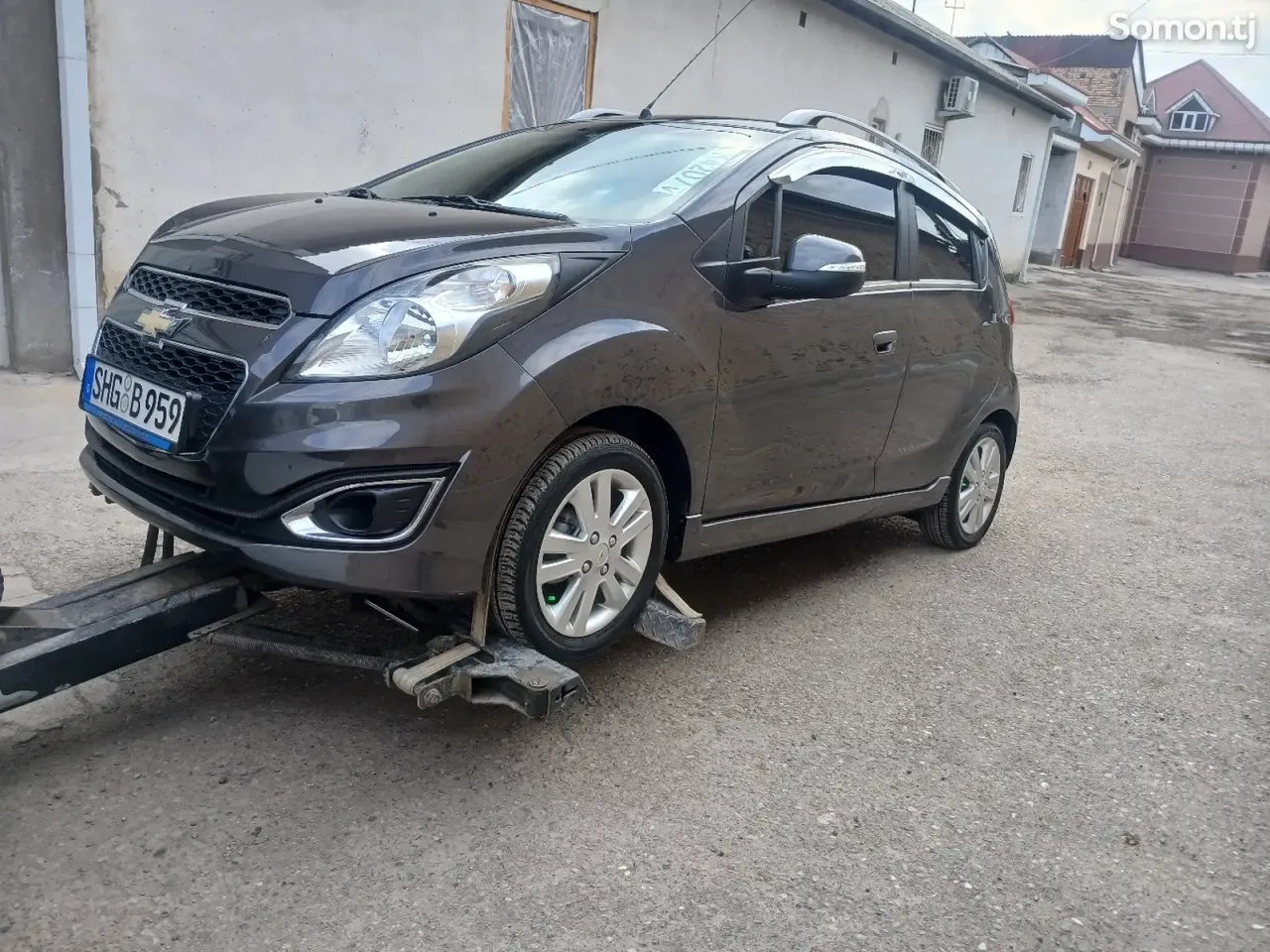 Chevrolet Spark 2014 · 1.0 AT