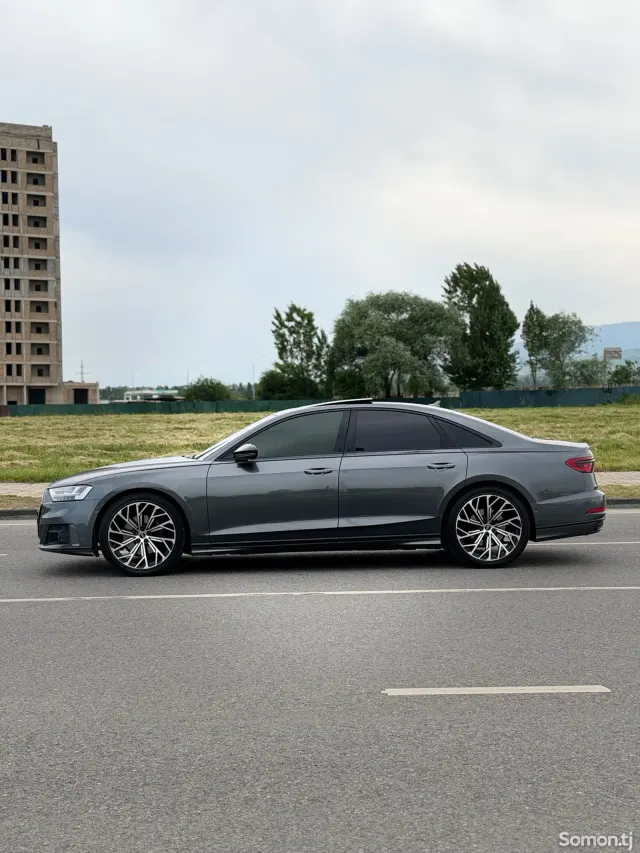 Audi A8 2020 · 3.0 AT