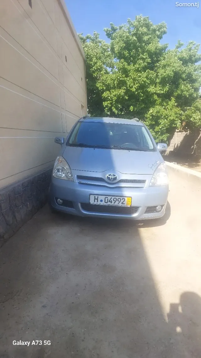 Toyota Corolla Verso 2006 · 1.8 MT