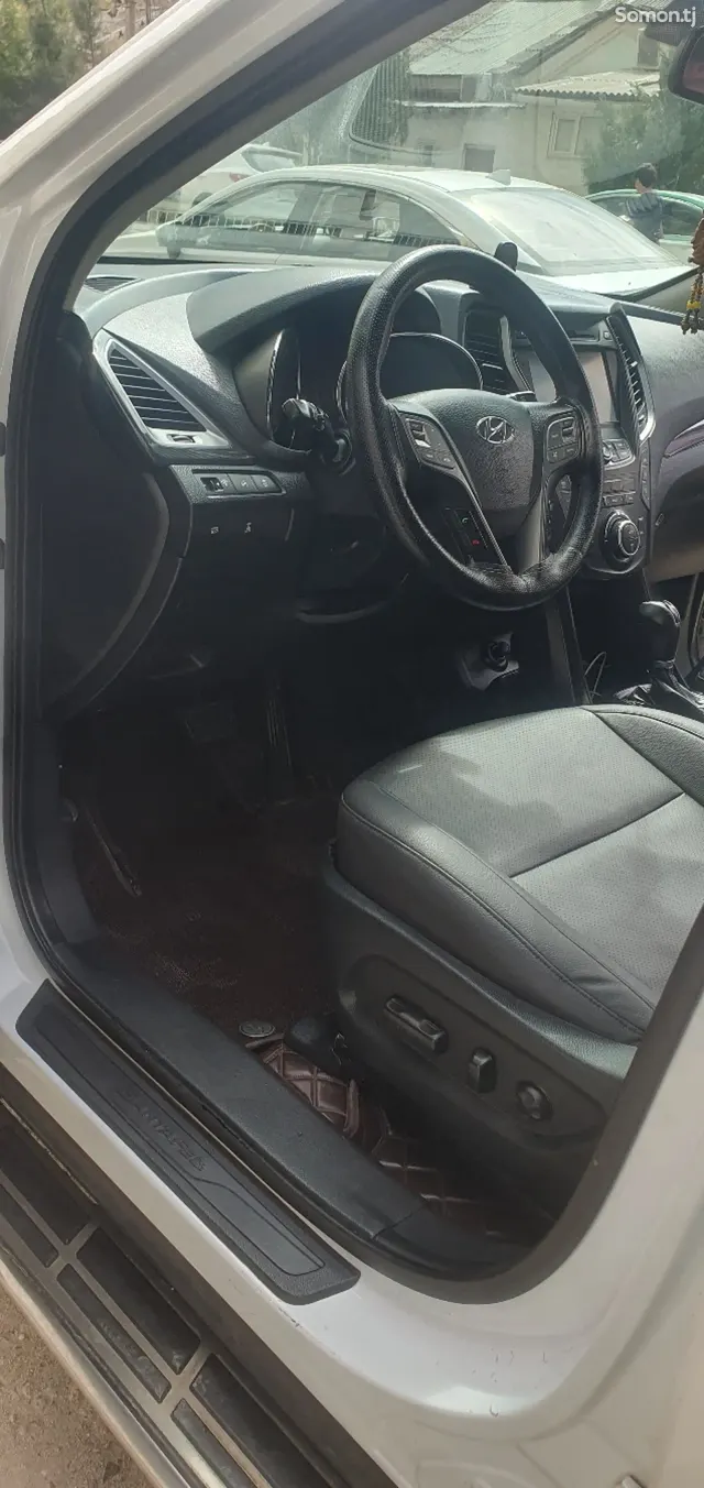 Hyundai Santa Fe 2014 · 2.4 AT