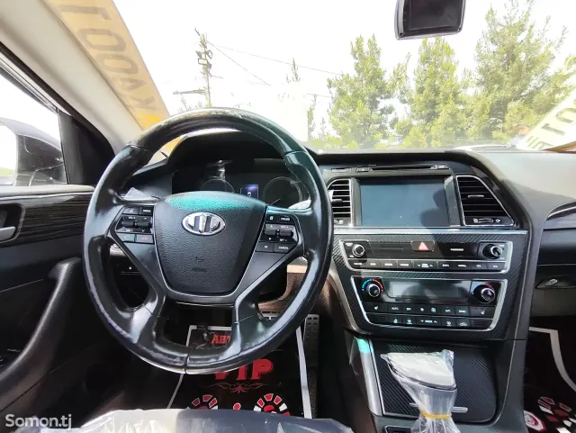 Hyundai Sonata 2014 · 2.0 AT