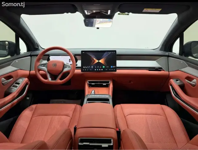BYD Tang 2026 · AT