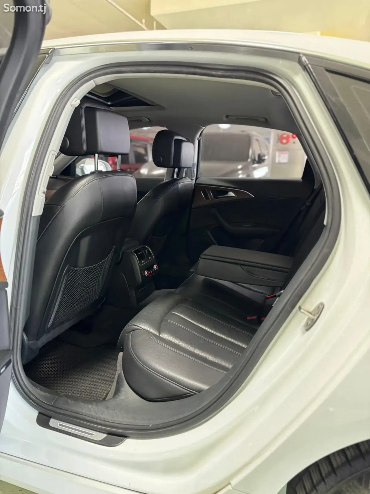 Audi A6 2015 · 3.0 AT