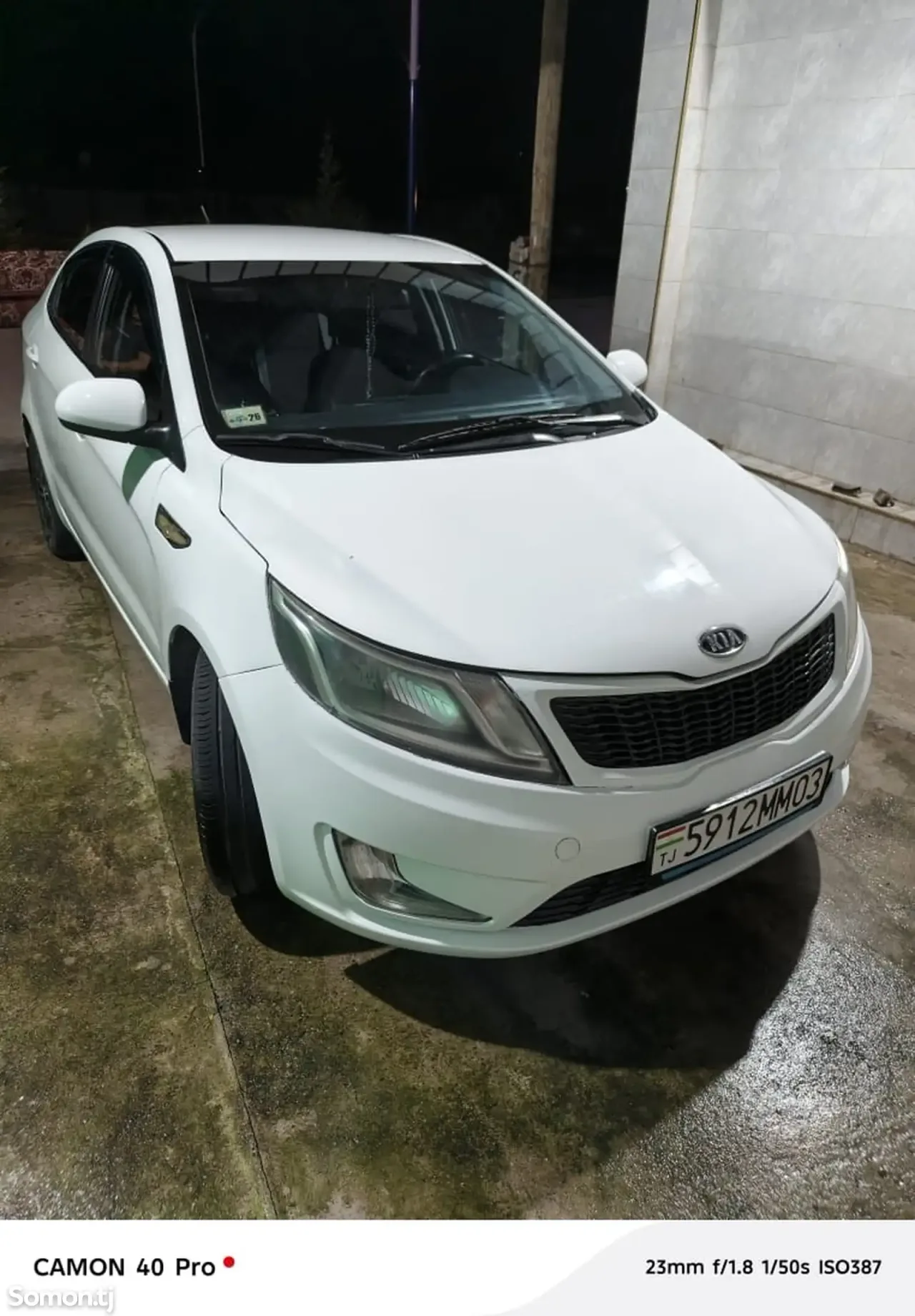Kia Rio 2013 · 1.4 MT