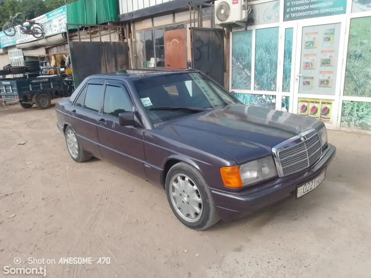 Mercedes-Benz W201 1994 · 2.0 MT