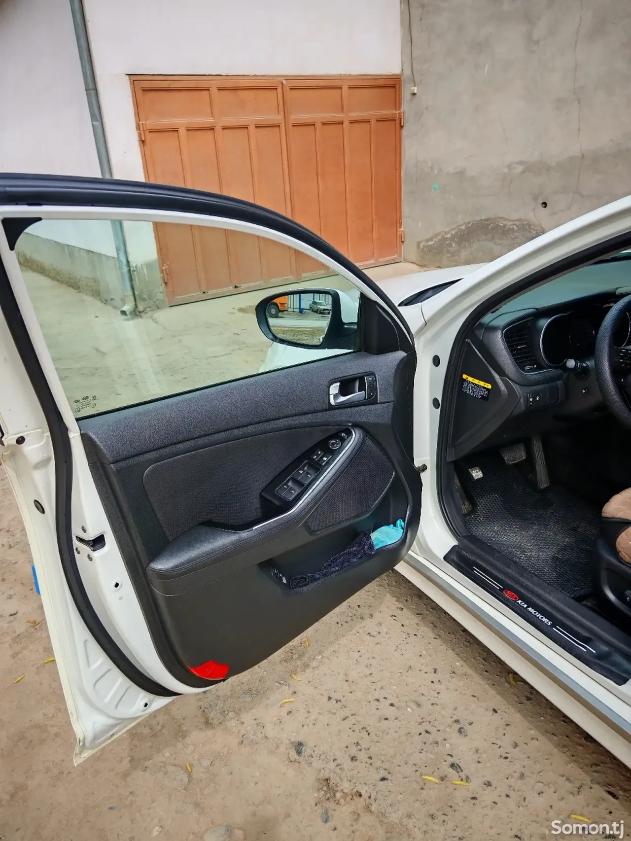 Kia K5 2015 · 2.0 AT