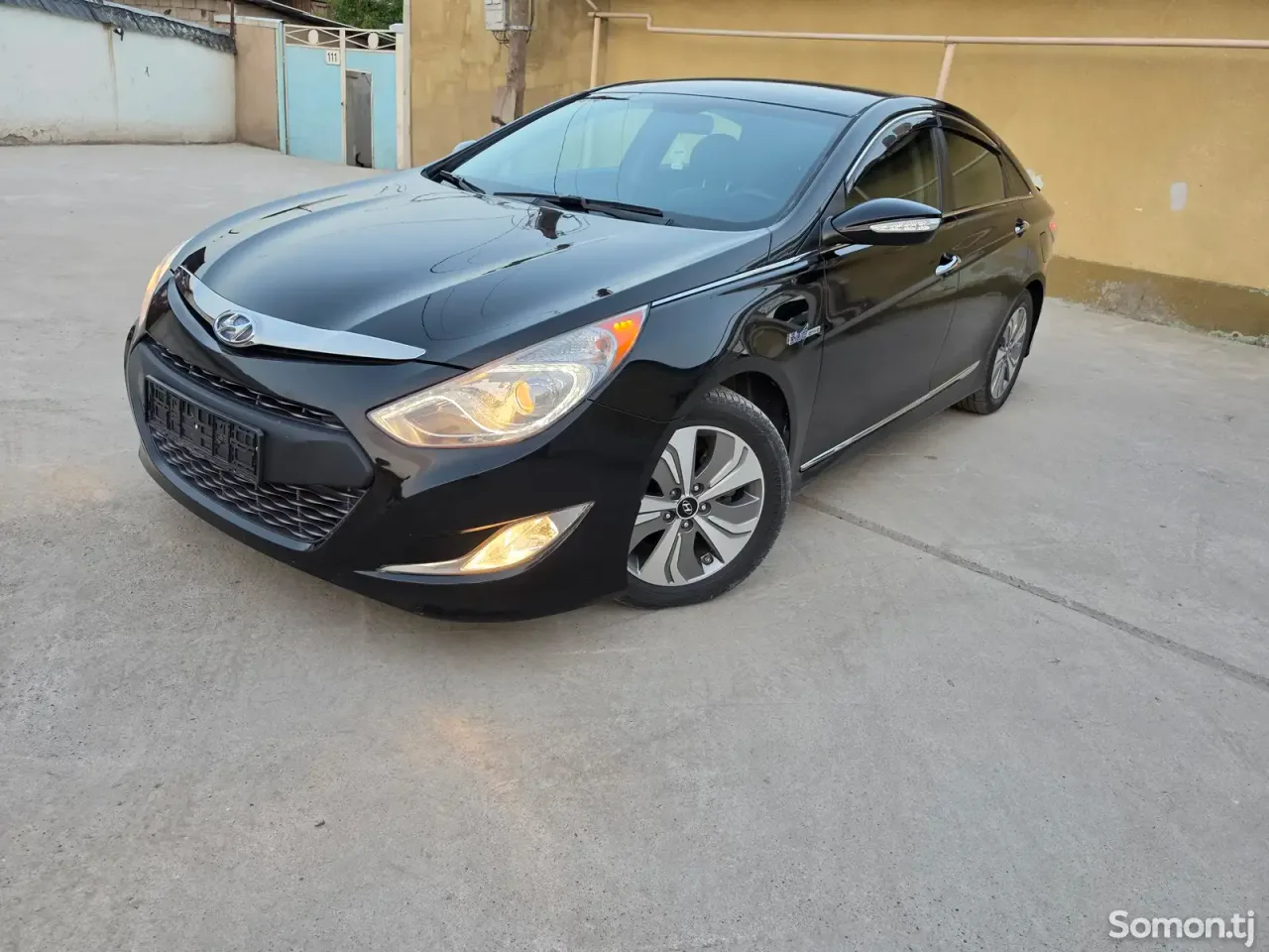 Hyundai Sonata 2015 · 2.4 AT