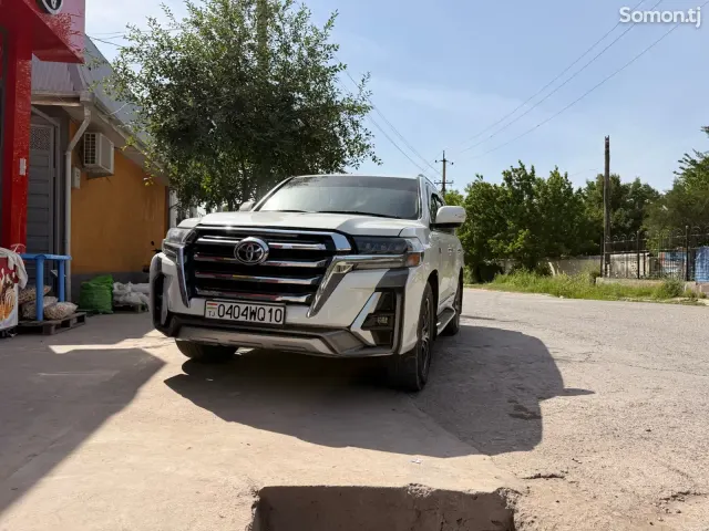 Toyota Land Cruiser 2010 · 4.0 AT
