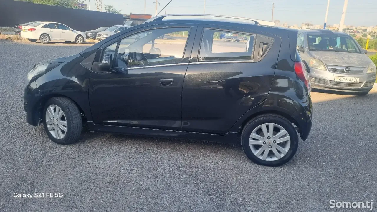 Chevrolet Spark 2014 · 1.4 AT