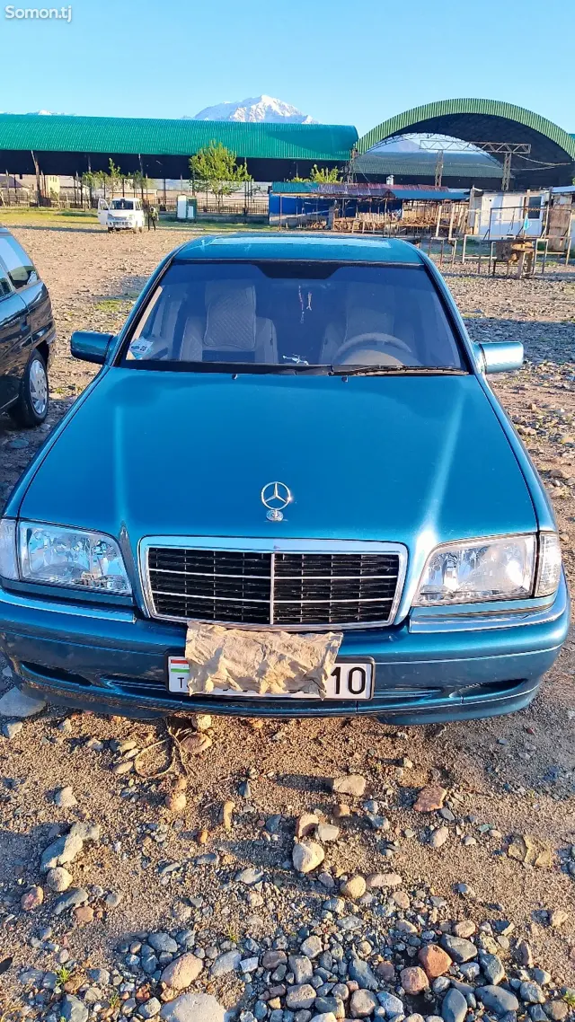 Mercedes-Benz C class 1999 · 2.2 MT