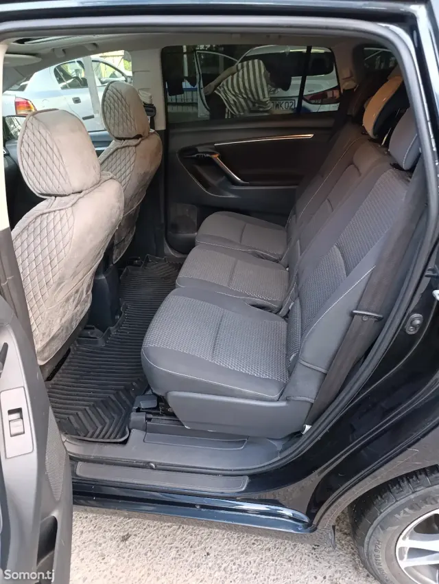 Toyota Verso 2014 · 1.6 MT