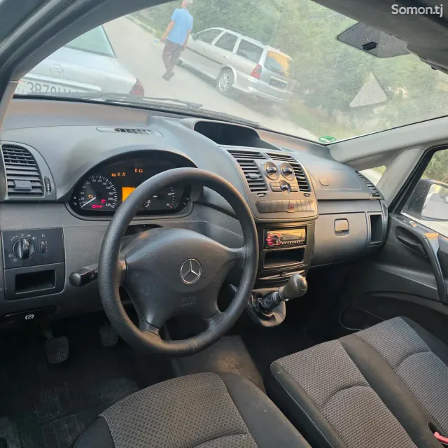 Mercedes-Benz Viano 2014 · 2.2 MT