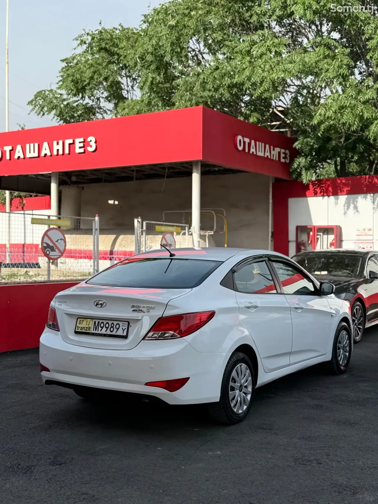 Hyundai Solaris 2015 · 1.6 MT