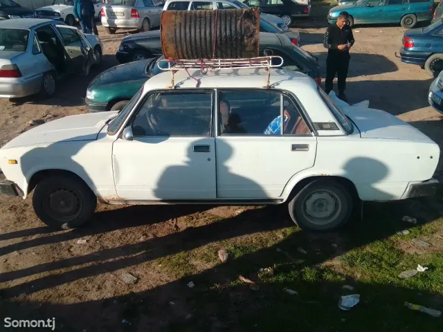 Lada (ВАЗ) 2105 1989 · 1.5 MT