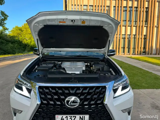 Lexus GX series 2015 · 4.6 AT