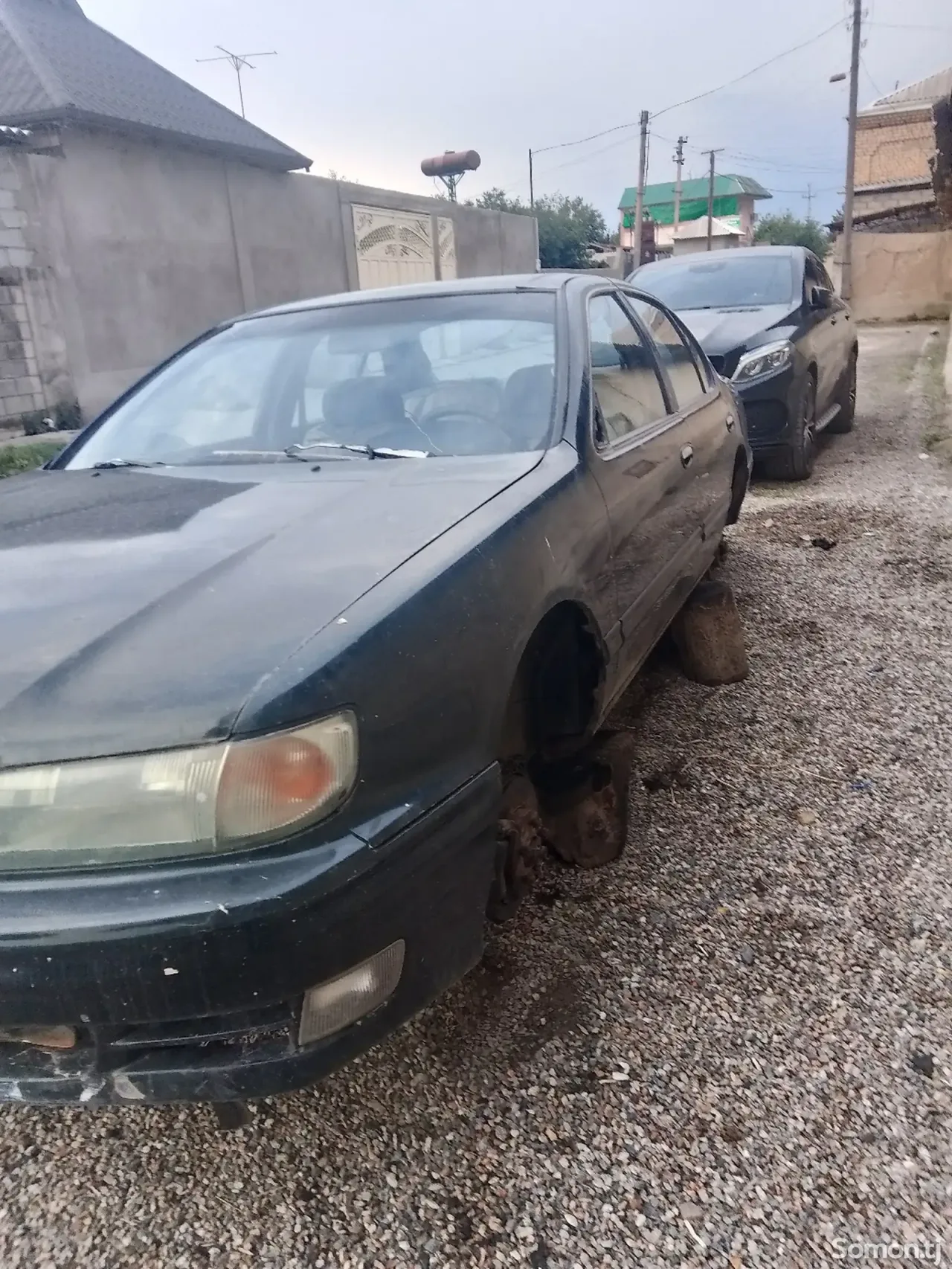 Nissan Maxima 1995 · 2.0 AT