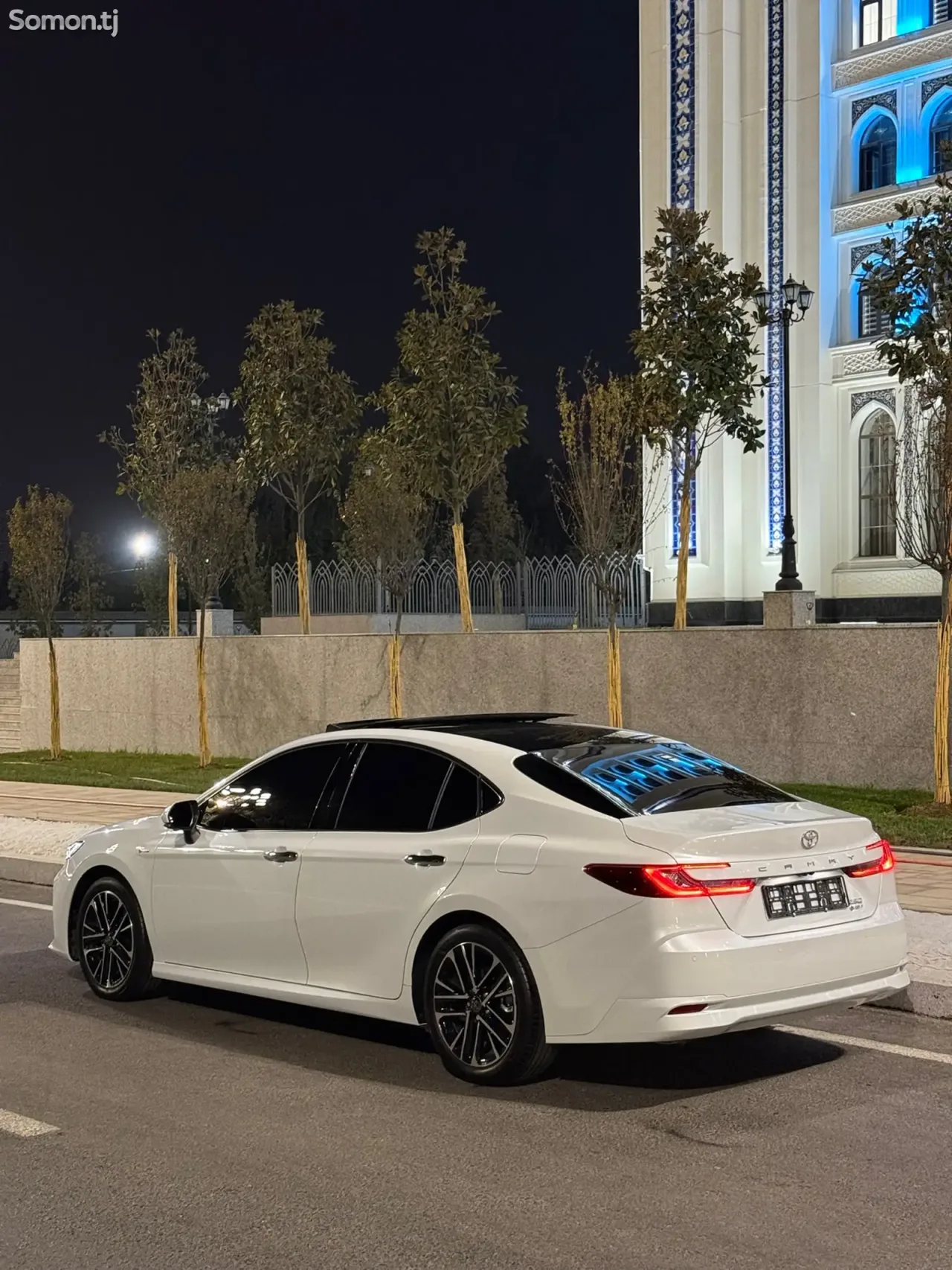 Toyota Camry 2026 · 2.5 AT