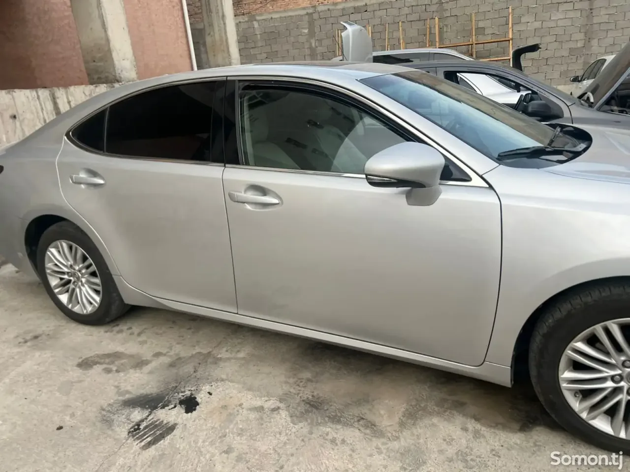 Lexus ES series 2014 · 3.5 AT