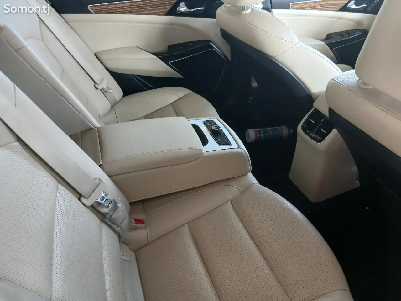 Kia K7 2016 · 3.3 AT
