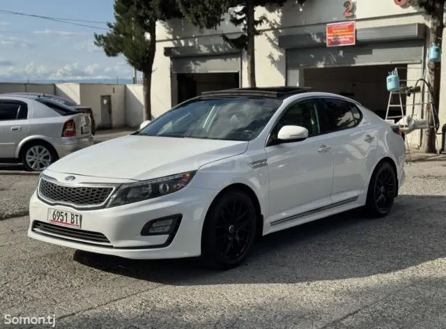 Kia Optima 2015 · 2.4 AT