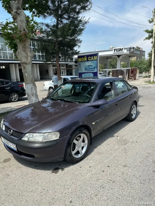 Opel Vectra B 1996 · 1.6 MT