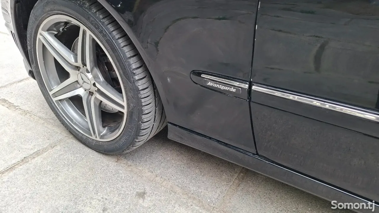 Mercedes-Benz E class 2009 · 3.5 AT
